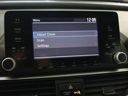 Used 2018 Honda Accord LX image 16