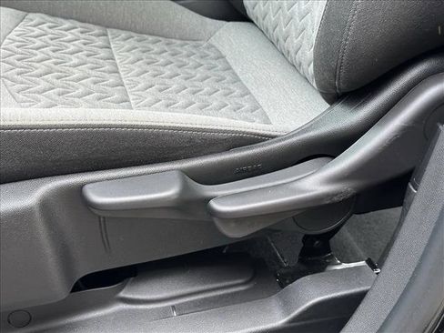 Used 2023 Chevrolet Equinox LS image 12