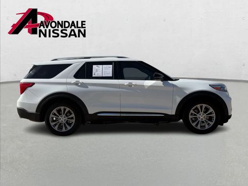 Used 2022 Ford Explorer Limited w/ Equipment Group 301A image 8