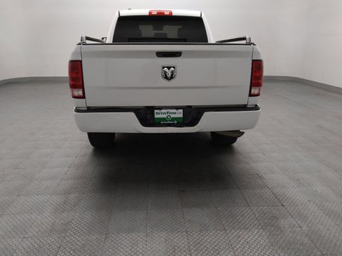 Used 2017 RAM 1500 Express RWD image 6