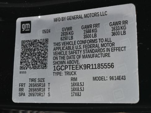 Used 2024 Chevrolet Colorado Trail Boss AWD/4WD image 35