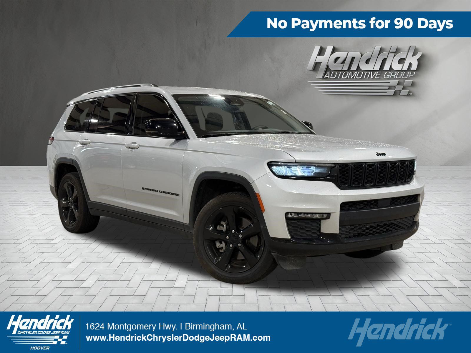 Used 2023 Jeep Grand Cherokee L Limited w/ Black Appearance Package RWD image 1