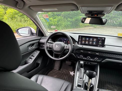 Used 2023 Honda Accord EX-L image 32