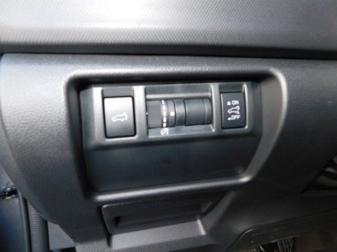 Used 2025 Subaru Forester Touring image 23