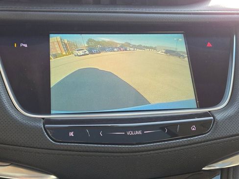 Used 2018 Cadillac XT5 Luxury w/ Driver Awareness Package image 30