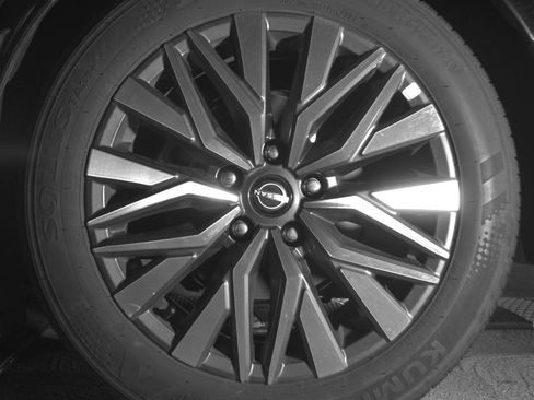 Used 2025 Nissan Altima 2.5 SV image 14