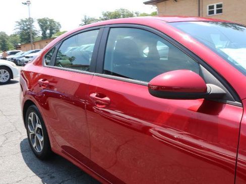 Used 2020 Kia Forte LXS FWD image 3