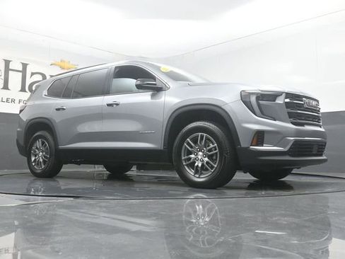 Used 2025 GMC Acadia Elevation image 2