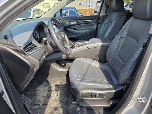Used 2020 Buick Enclave Essence w/ Sport Touring Edition FWD image 33