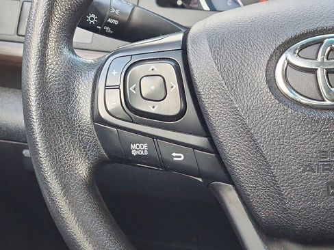 Used 2017 Toyota Camry LE image 15