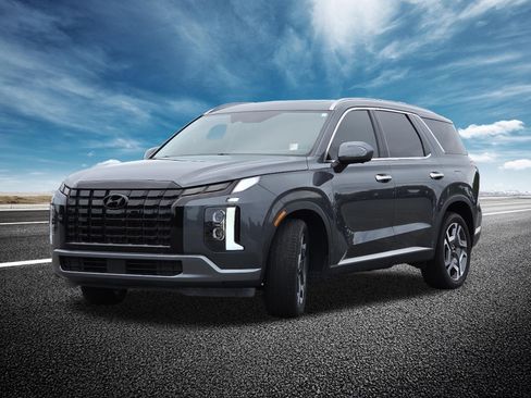 Used 2025 Hyundai Palisade SEL FWD image 14