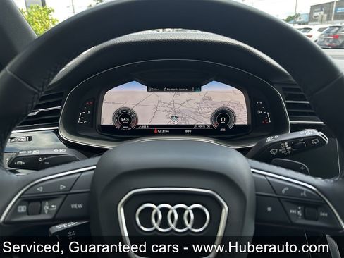 Used 2023 Audi Q7 2.0T Premium w/ Towing Package AWD/4WD image 11