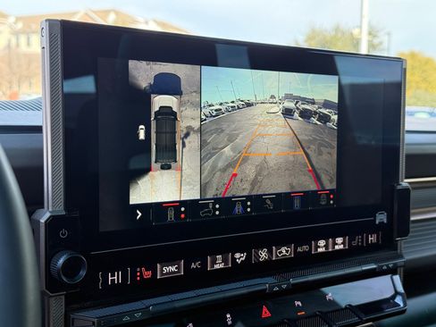 Used 2024 GMC Hummer EV 3X image 23