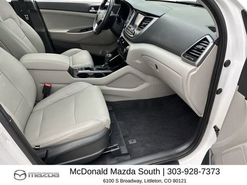 Used 2018 Hyundai Tucson Value AWD/4WD image 24