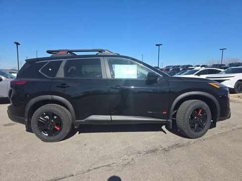 New 2026 Nissan Rogue SV AWD/4WD image 15