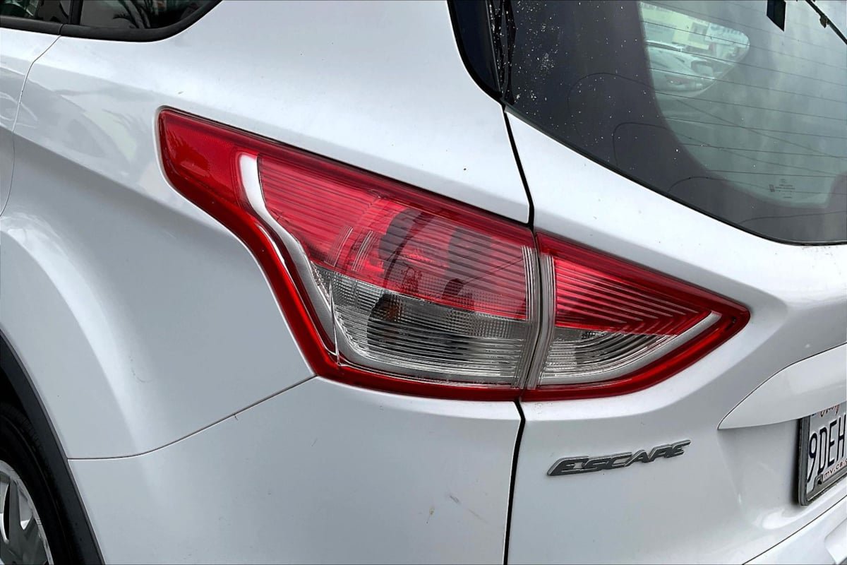 Used 2013 Ford Escape S FWD image 29