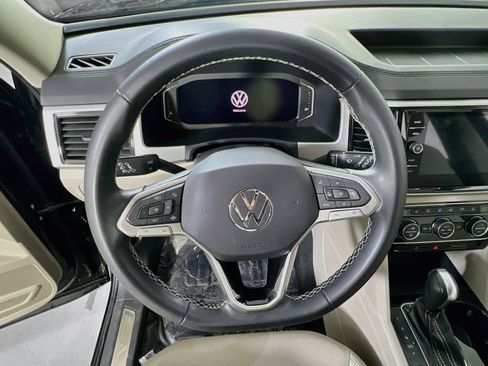 Used 2023 Volkswagen Atlas SE image 11