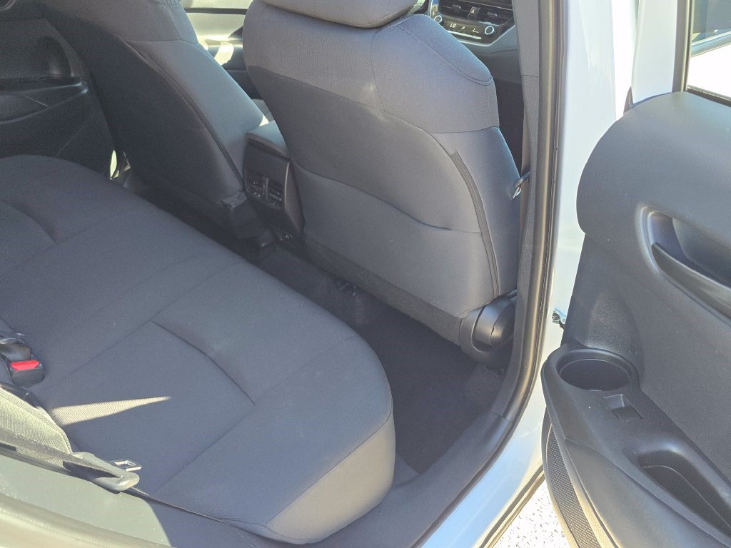 Used 2026 Toyota Corolla Cross LE FWD image 31