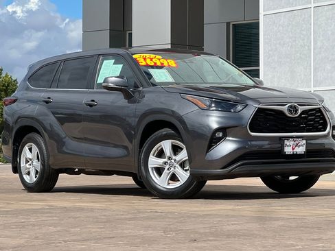 Certified 2024 Toyota Highlander LE image 2