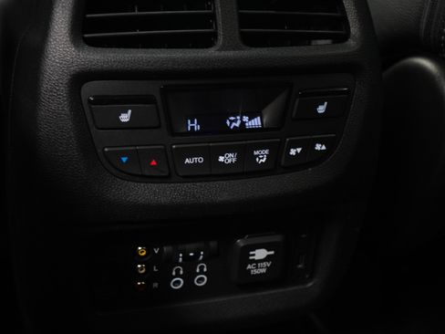 Used 2017 Honda Pilot Elite image 19