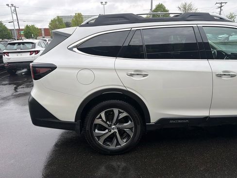 Used 2021 Subaru Outback Touring AWD/4WD image 7