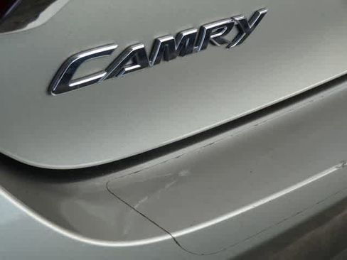 Used 2017 Toyota Camry LE FWD image 15