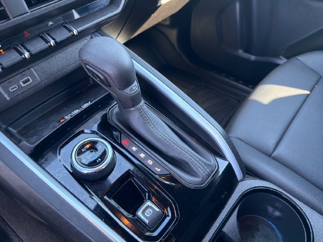 Used 2025 Chevrolet Colorado Trail Boss AWD/4WD image 20