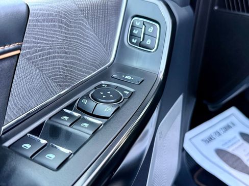 Used 2023 Ford F350 Platinum image 13