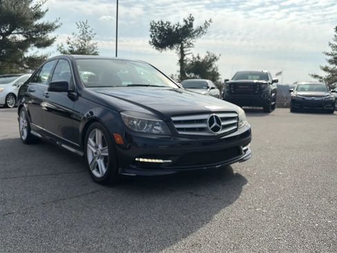 Used 2011 Mercedes-Benz C 300 4MATIC Sedan image 41