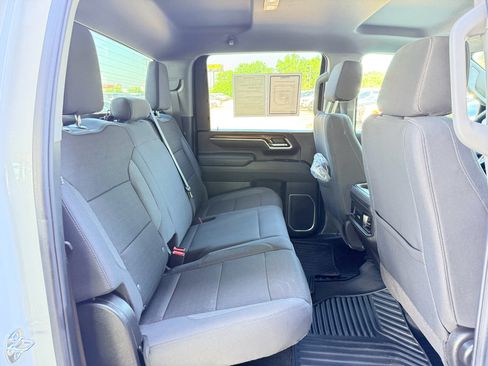 Used 2025 Chevrolet Silverado 2500 LT w/ Convenience Package AWD/4WD image 26
