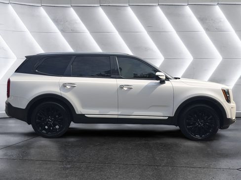 Used 2022 Kia Telluride SX w/ Towing Package image 6