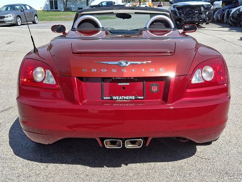 Used 2005 Chrysler Crossfire Limited RWD image 5