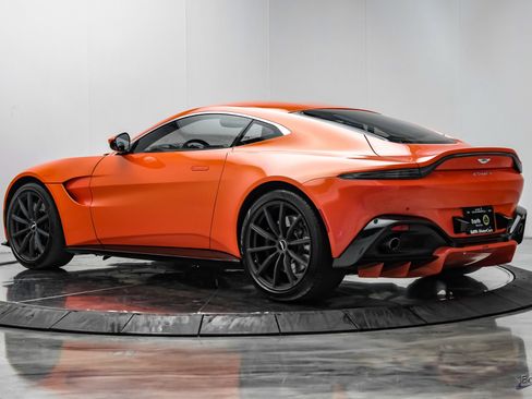 Used 2020 Aston Martin V8 Vantage Coupe RWD image 12