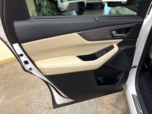 Used 2023 Acura MDX SH-AWD w/ Advance Package image 38