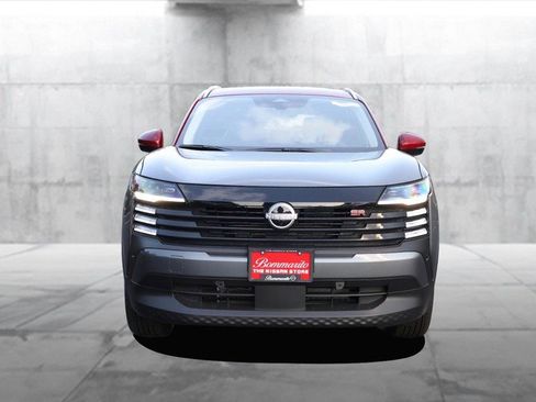 New 2025 Nissan Kicks SR image 4