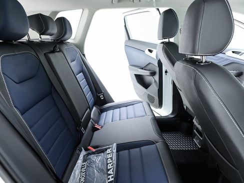 New 2025 Volkswagen Taos SEL image 77