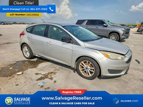 Used 2015 Ford Focus SE FWD image 5