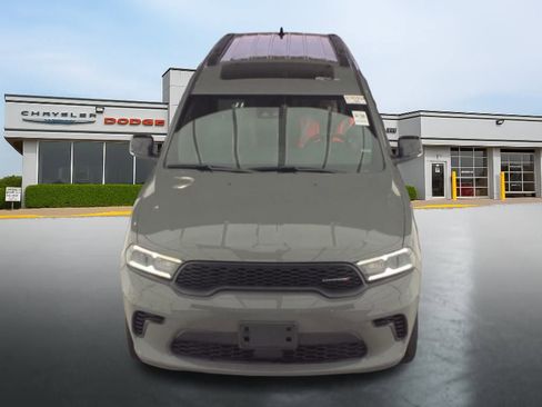 Used 2024 Dodge Durango GT image 3
