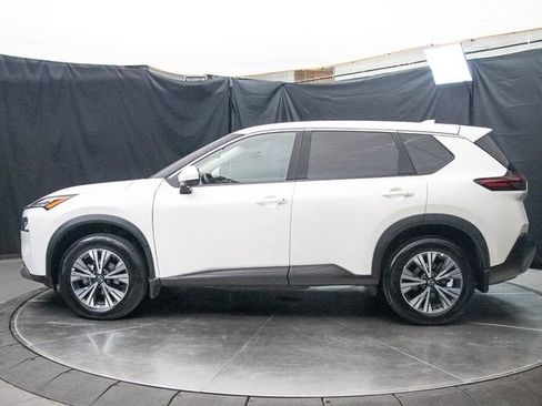 Used 2023 Nissan Rogue SV AWD/4WD image 9