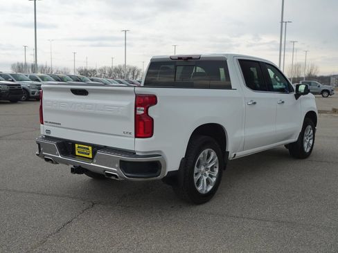 Used 2025 Chevrolet Silverado 1500 LTZ AWD/4WD image 6