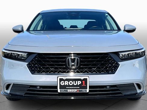 Used 2023 Honda Accord Touring image 4