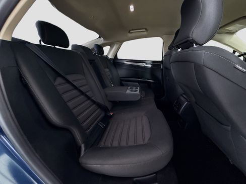 Used 2019 Ford Fusion SE image 27