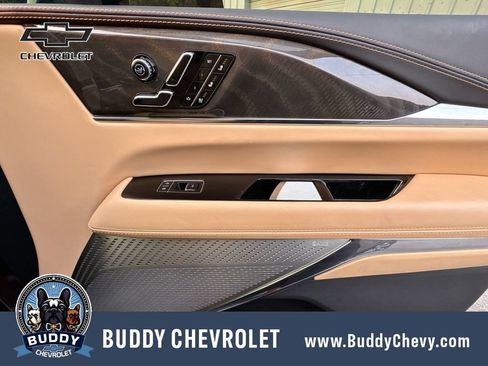 Used 2025 Cadillac Escalade IQ Sport 2 AWD/4WD image 32