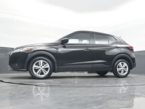 Certified 2025 Nissan Kicks Play S image 23