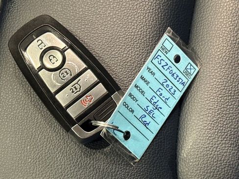 Used 2023 Ford Edge SEL w/ Sport Appearance Package image 24