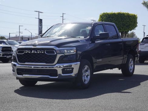 New 2026 RAM 1500 4x4 Crew Cab image 8