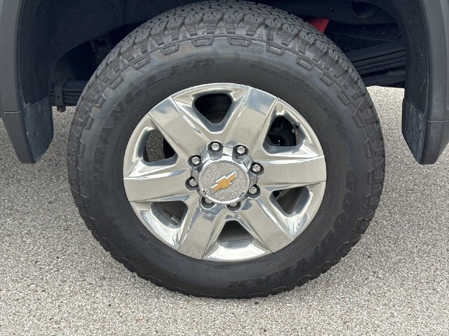 Used 2021 Chevrolet Silverado 2500 LTZ AWD/4WD image 32