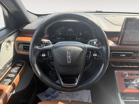 Used 2020 Lincoln Aviator Reserve w/ Equipment Group 202A AWD/4WD image 12