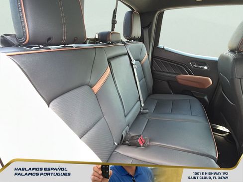 Certified 2024 GMC Canyon AT4 w/ AT4 Premium Package AWD/4WD image 30