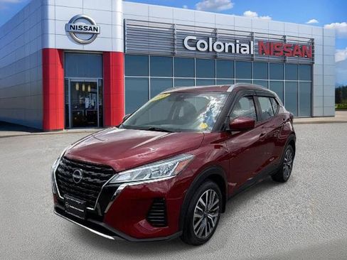 Certified 2023 Nissan Kicks SV FWD image 1